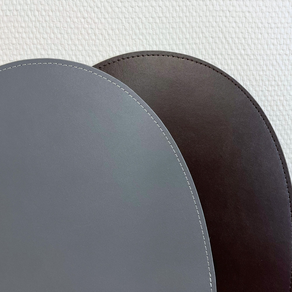 Dacore - Bordstablett oval återvunnet läder ljusgrå